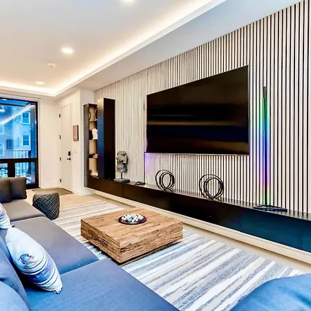 Holiday home Ultra Modern Luxury - New Construction 4 Bedrooms Chicago