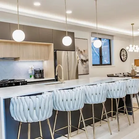 Holiday home Ultra Modern Luxury - New Construction 4 Bedrooms Chicago