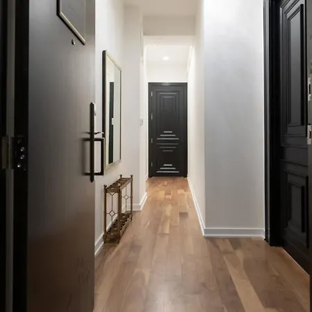 Holiday home Luxury Gold Coast Penthouse With Deck & Views Chicago