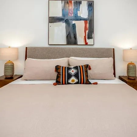 Ultra Modern Luxury - New Construction 4 Bedrooms *