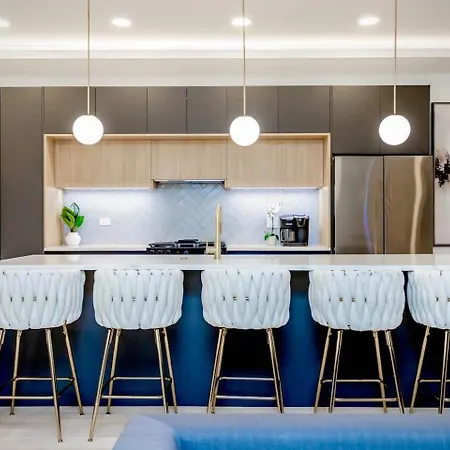 Holiday home Ultra Modern Luxury - New Construction 4 Bedrooms *