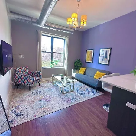 Spacious 3br 420-friendly | Mccormick & Uic Campus *