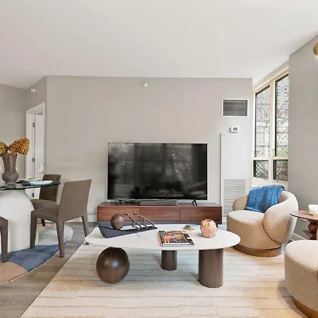 The Bernadin- Designer 3br Center With Balcony