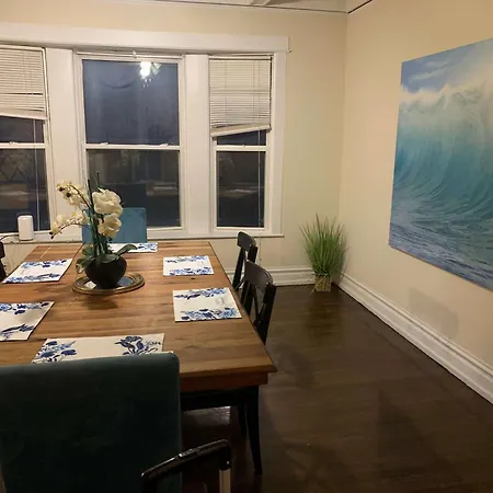 North Spacious Chicago