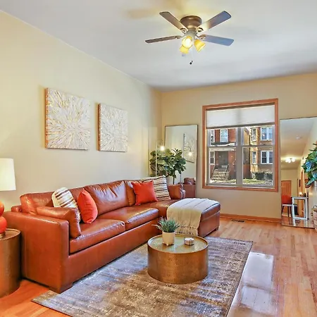2 Bed Near Ohare - Free Garage Parking - Quiet Apartment Chicago