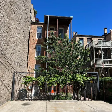 Private 2br 2ba Heart Of Boystown Walk To Wrigley Chicago