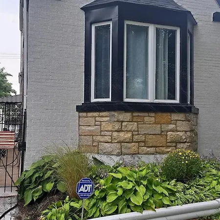 Beautiful Basement * Chicago