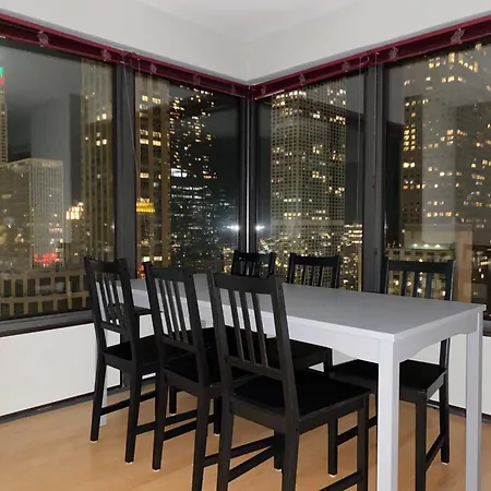 Apartment River North Magnificent Mile Condo, And Views, 43rd Floor Corner, Parking Included! *