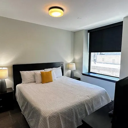 Apartment Millennium On Lasalle Chicago