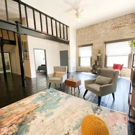 Luxury 5br South Loop, Mccormick Place, Pool Table *