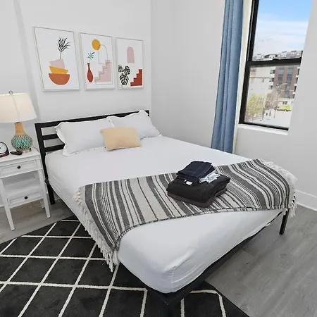 Charming Smoke Ok 3br South Loop Near Mccormick Chicago