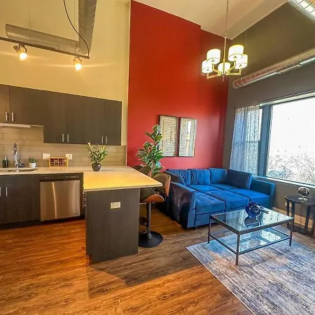 Cozy 3br Modern Smoke Ok Unit Near Mccormick * Chicago