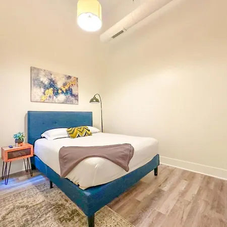 Friendly 3br Getaway Near Mccormick Apartment *