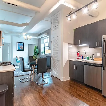 Cozy Smoke Ok 3br Retreat Near Mccormick Chicago