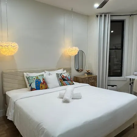 Sleek Avondale Bath 2 Bed King And Queen And Garage