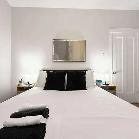 3br Spacious In - Newgard Rep * Chicago
