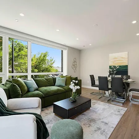 Welcoming Month Long 2bd 2ba With Parking * Chicago