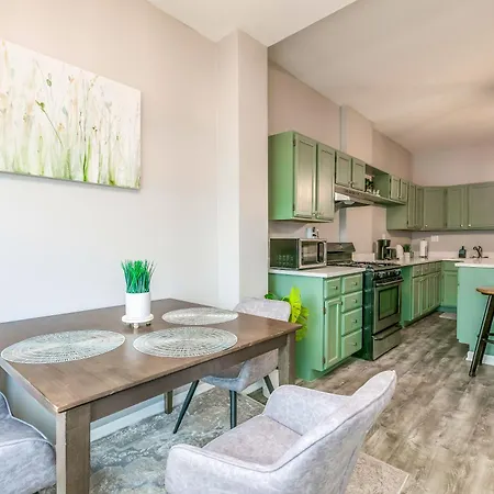 Logan Sq 4br - Free Parking - Near Nightlife & Dt * Chicago