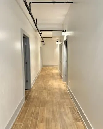 4 Bedroom Sleeps 20 People