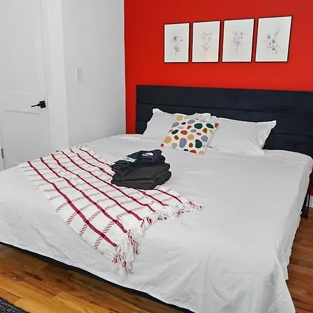 Pilsen 6br Getaway With Game Room, Gym & Paid Parking Near Soldier Field & Mccormick Place Apartment Chicago