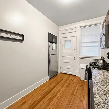 Apartment 3br Spacious In - Newgard Rep Chicago