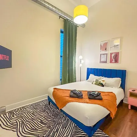 Cozy 3br Modern Smoke Ok Unit Near Mccormick Chicago
