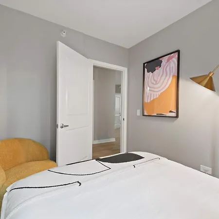 The Bernadin- Designer 3br Center With Balcony Apartment