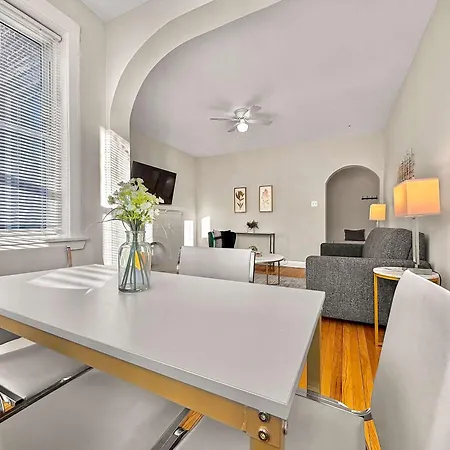 3br Spacious In - Newgard Rep Apartment