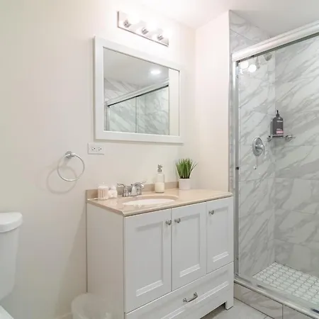 Apartment Spacious 3br Smoke Ok Near Mccormick Place