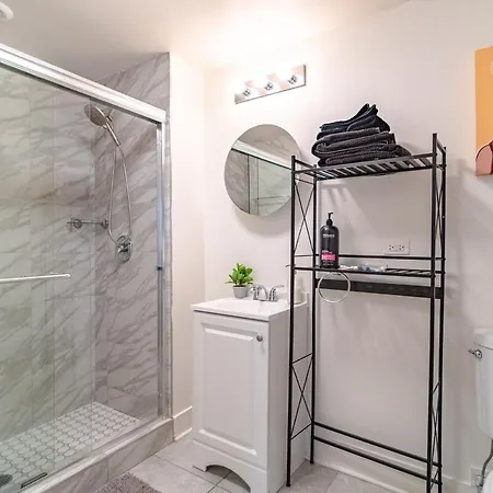 Cozy Smoke Ok 3br Retreat Near Mccormick Chicago