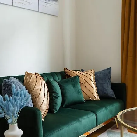 Apartment 15 Mins Dt Humboldtpark Gem Sleeps 8 Freepark *