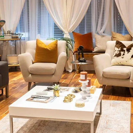 2level Duplex With Jaccuzi-gem In 4bd&3ba Chicago