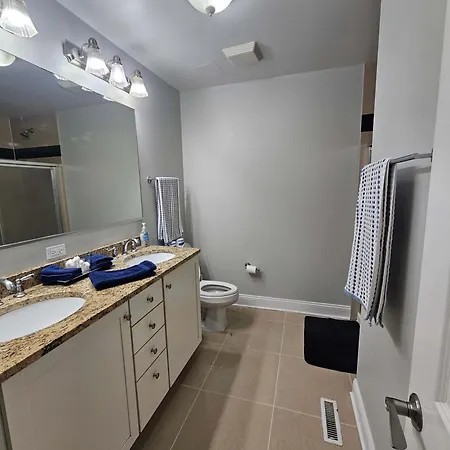 Apartment Gold Coast Downtown Sleeps 20 Chicago