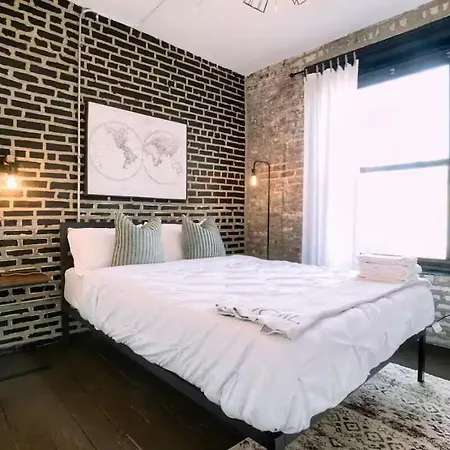 Spacious 4br Near Mccormick & Soldier Field