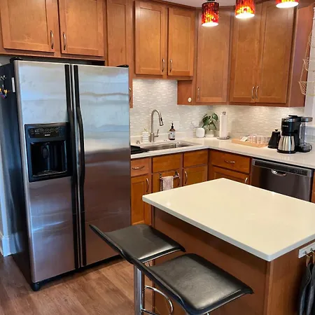 Inner-city Experience, Next Stop! Apartment