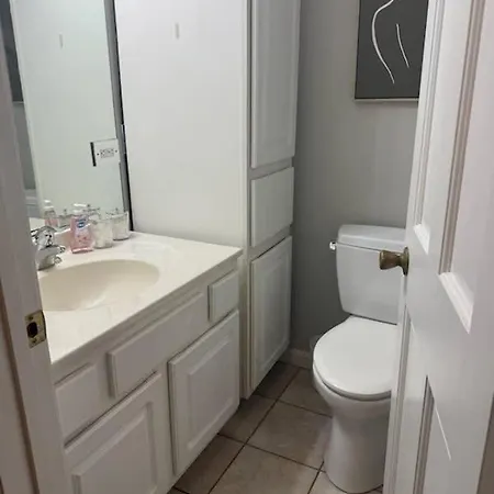 Two Bedroom West Loop *
