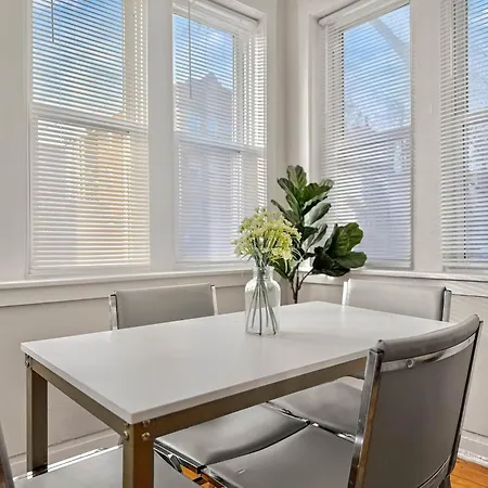 Apartment 3br Spacious In - Newgard Rep Chicago