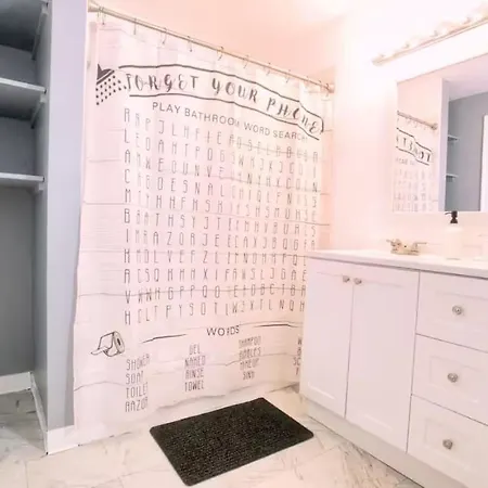 Spacious 4br Near Mccormick & Soldier Field *