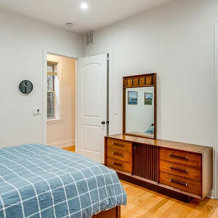 Holiday home 6 Mi To Dtwn: Dog-friendly W/ Hot Tub! *