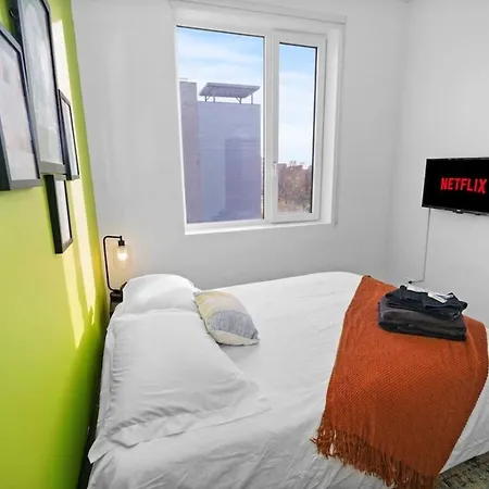 Apartment Spacious 4br Near Mccormick Place & Chinatown *