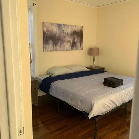 North Apartment *