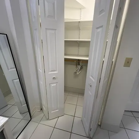 Private 2br 2ba Heart Of Boystown Walk To Wrigley