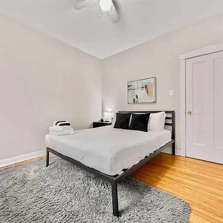 3br Spacious In - Newgard Rep Apartment