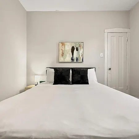 3br Spacious In - Newgard Rep *