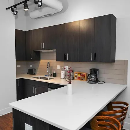 Apartment Cozy Smoke Ok 3br Near Mccormick