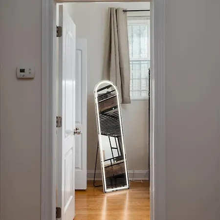 Apartment 15 Mins Dt Humboldtpark Gem Sleeps 8 Freepark Chicago