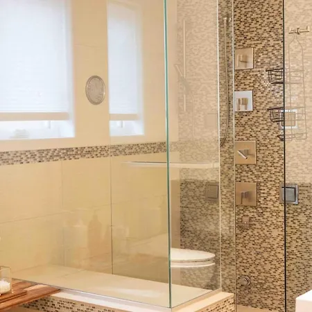 2level Duplex With Jaccuzi-gem In 4bd&3ba *