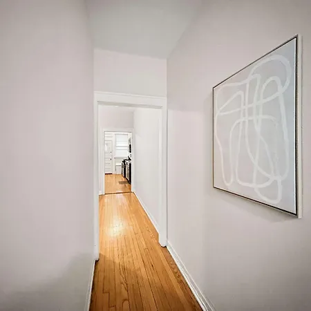 3br Spacious In - Newgard Rep