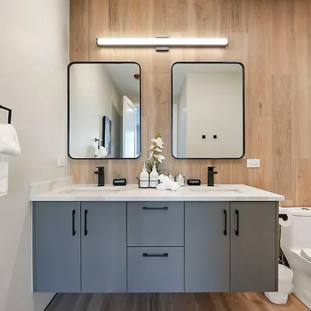 Welcoming Month Long 2bd 2ba With Parking * Chicago