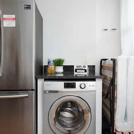 Apartment 15 Mins Dt Humboldtpark Gem Sleeps 8 Freepark